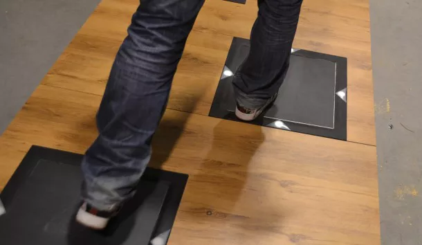 Power-Walking-energy-floor-610x354