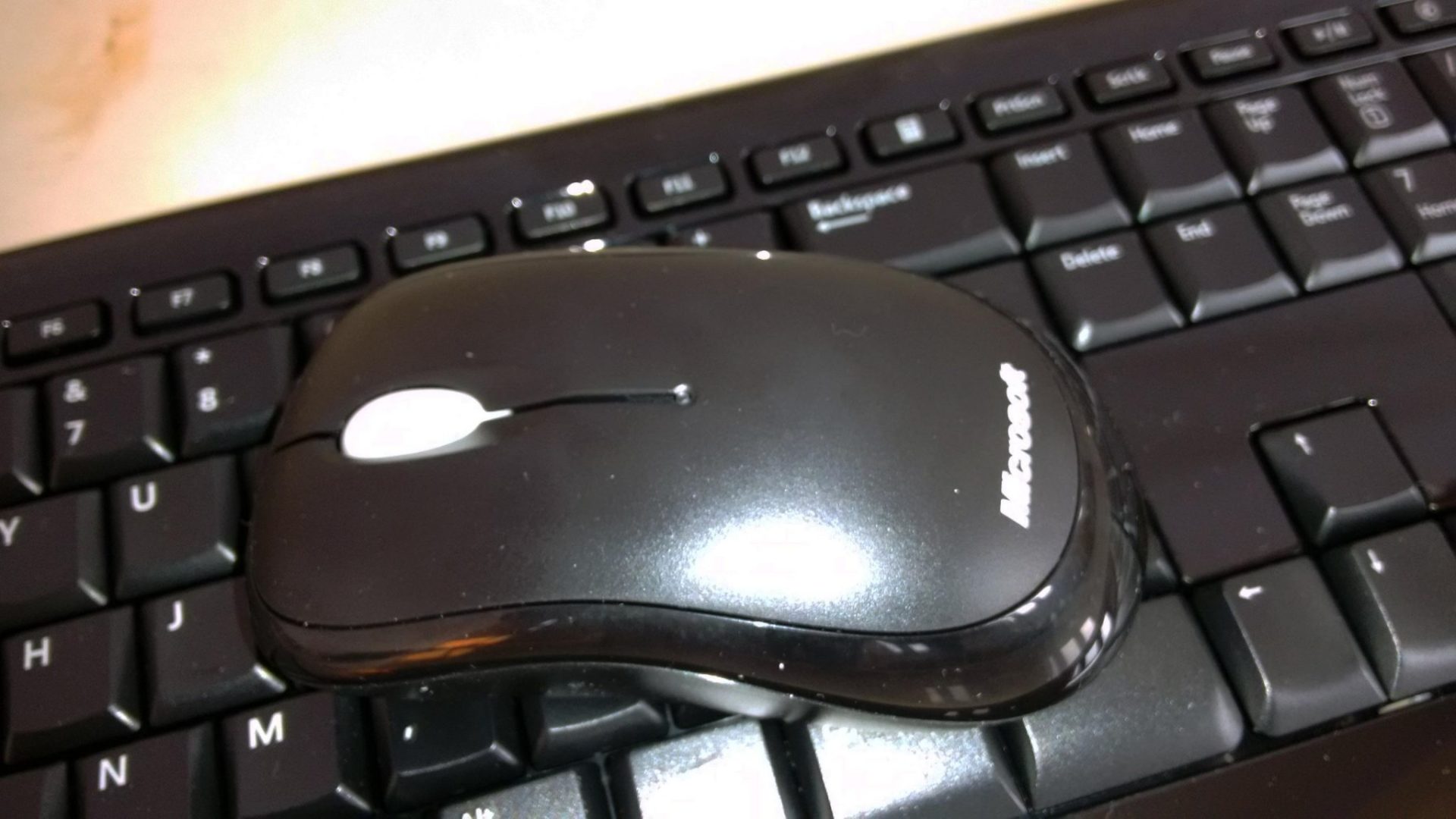 Microsoft Wireless Desktop 800 USB Keyboard and Mouse Combo [Review